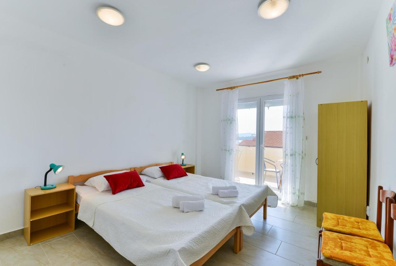 Apartments Citrus Turanj Extérieur photo