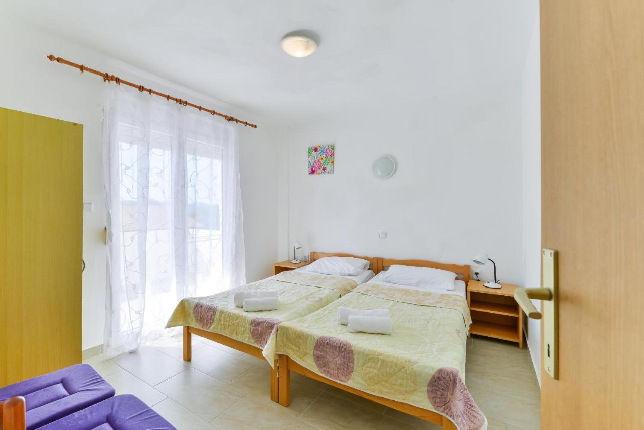Apartments Citrus Turanj Extérieur photo