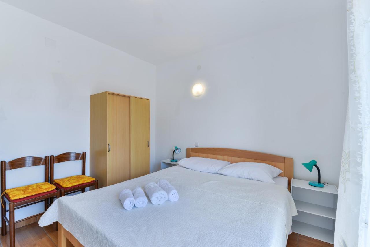 Apartments Citrus Turanj Extérieur photo